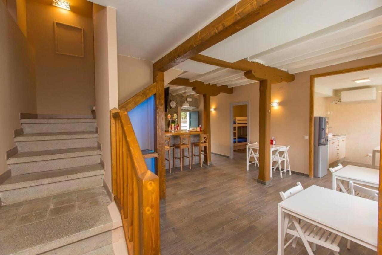 Albergue La Xana ลาการีดัด ภายนอก รูปภาพ